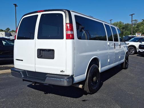 2018 Chevrolet Express 3500 LT
