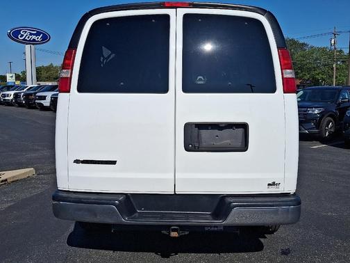 2018 Chevrolet Express 3500 LT