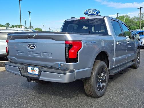 2025 Ford F-150 Lightning Flash