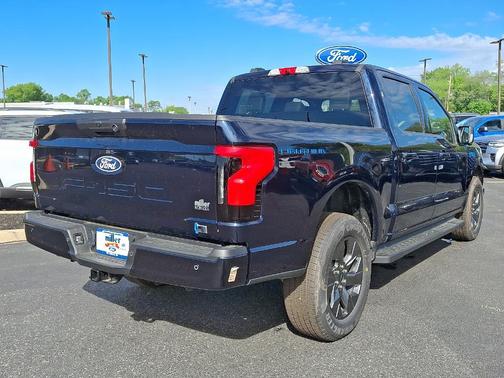 2025 Ford F-150 Lightning Flash