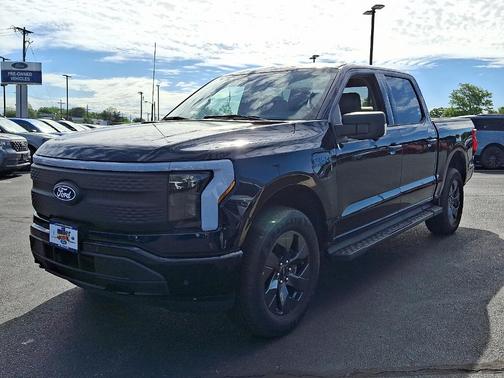2025 Ford F-150 Lightning Flash