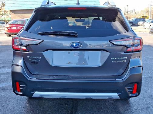 2021 Subaru Outback Touring XT