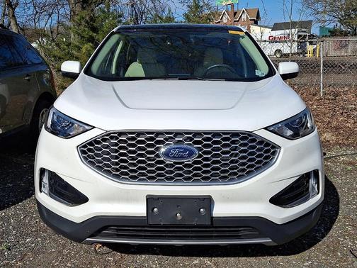 Star White Metallic Tri-Coat 2023 Ford Edge SEL