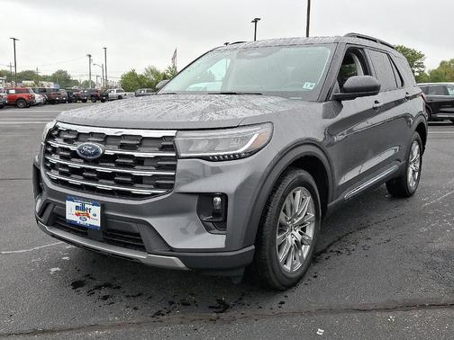 2025 Ford Explorer Active