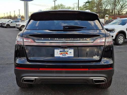 Infinite Black Metallic 2023 Lincoln Nautilus Reserve