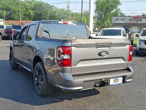 2025 Ford Maverick Lobo Standard