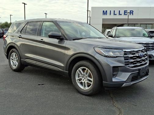 Carbonized Gray Metallic 2026 Ford Explorer Active