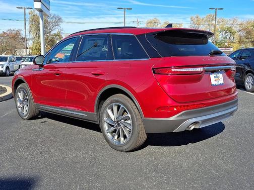 2026 Lincoln Corsair Premiere