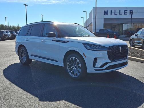 2025 Lincoln Aviator Premiere
