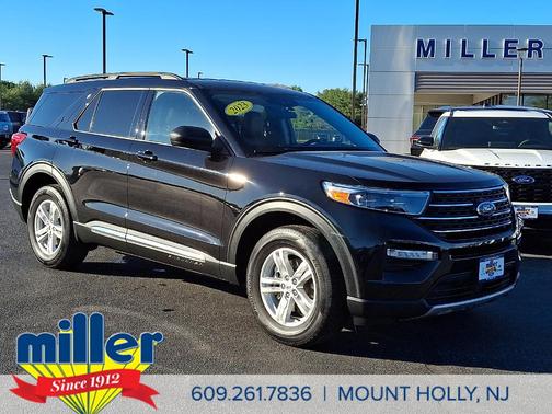 Agate Black Metallic 2023 Ford Explorer XLT