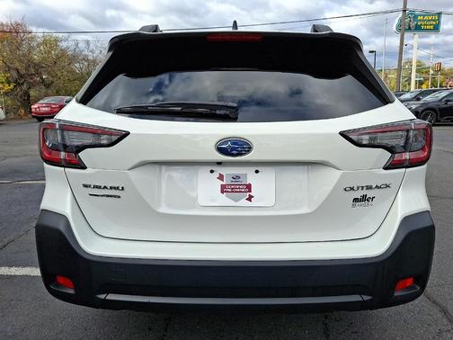 2023 Subaru Outback Premium
