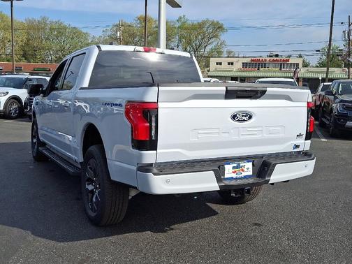 2025 Ford F-150 Lightning Flash