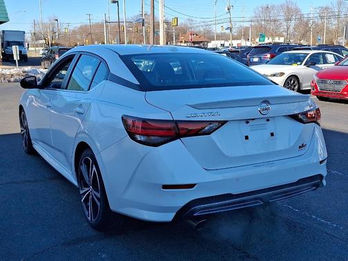 2021 Nissan Sentra SR