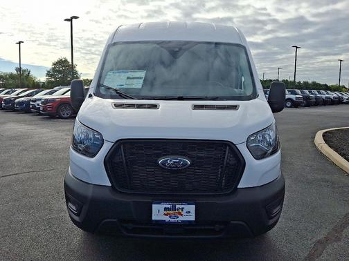 2025 Ford Transit-250 148 WB Medium Roof Cargo