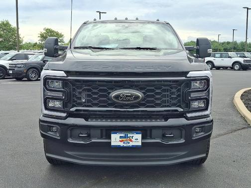 2025 Ford F-350 XLT