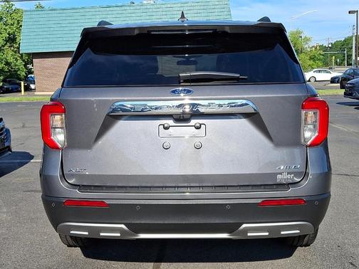 Carbonized Gray Metallic 2023 Ford Explorer XLT