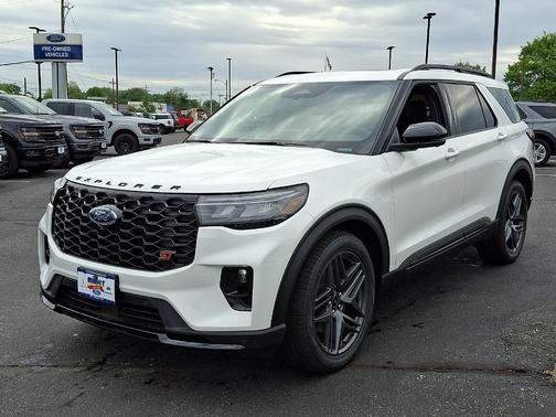 Star White 2026 Ford Explorer ST