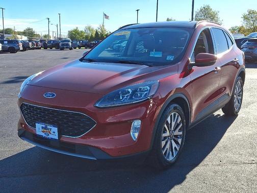 2020 Ford Escape Titanium