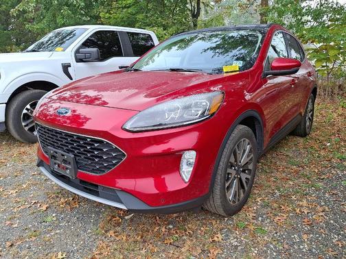 2020 Ford Escape Titanium