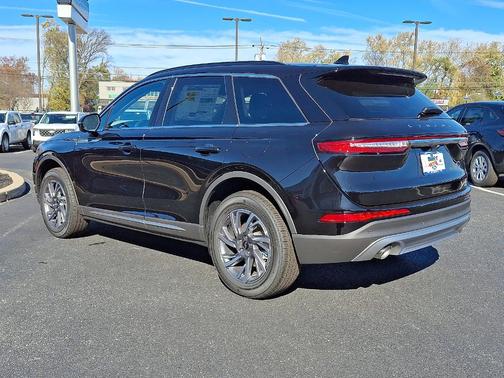 2026 Lincoln Corsair Premiere