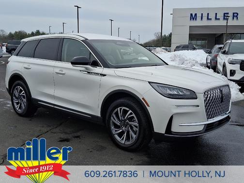 2023 Lincoln Corsair Standard