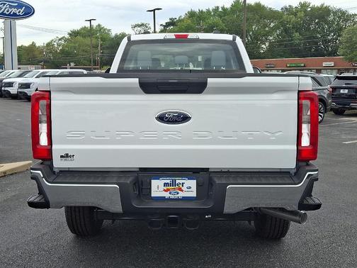 2025 Ford F-250 XL