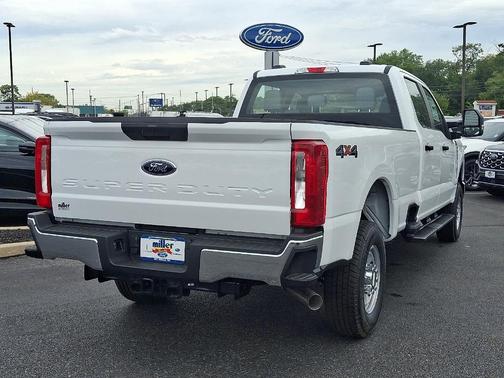 2025 Ford F-250 XL