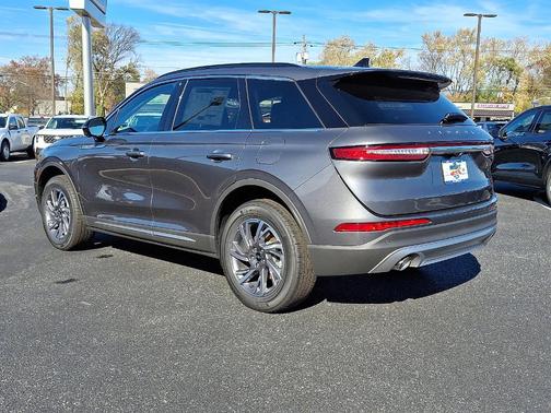 2026 Lincoln Corsair Premiere