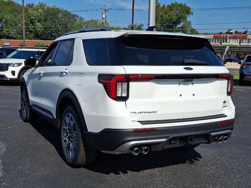 2025 Ford Explorer Platinum