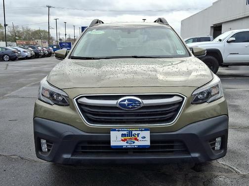 2022 Subaru Outback Premium