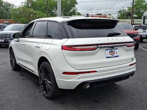 2025 Lincoln Corsair Premiere