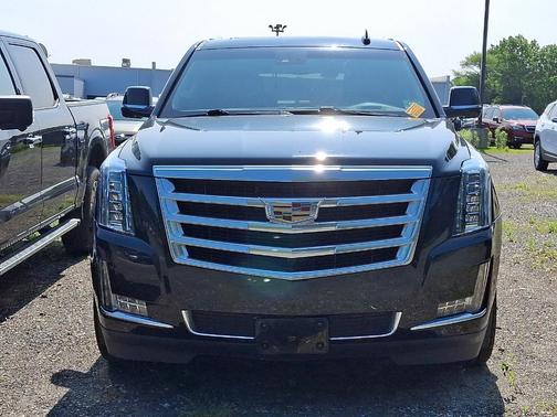 2018 Cadillac Escalade Luxury