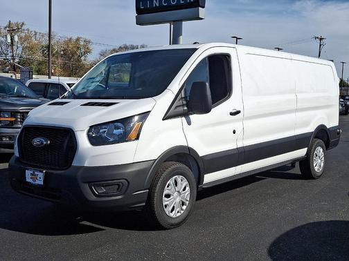 2025 Ford Transit-250 
