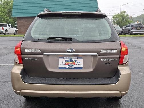 2008 Subaru Outback Base (A4)