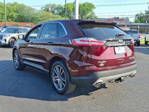 2020 Ford Edge Titanium