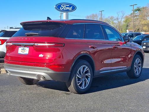 2026 Lincoln Corsair Premiere