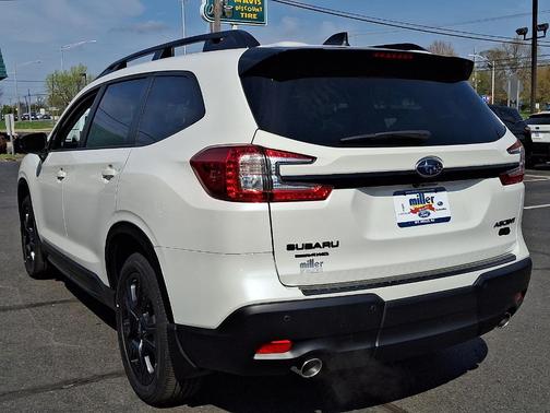Crystal White Pearl 2026 Subaru Ascent Onyx Edition Touring