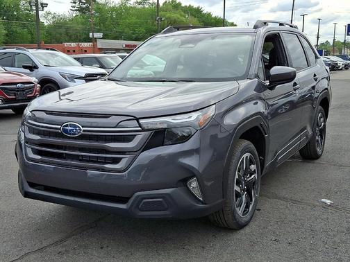 Magnetite Gray Metallic 2026 Subaru Forester Premium