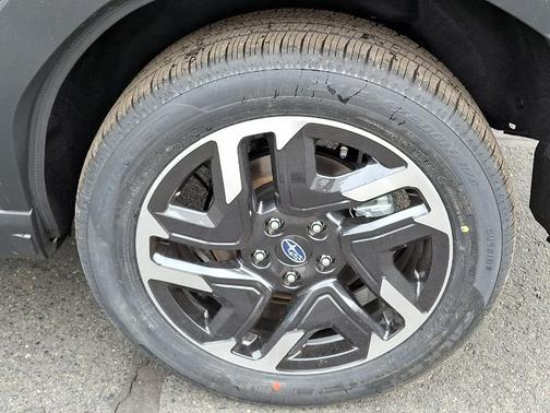 Magnetite Gray Metallic 2026 Subaru Forester Premium