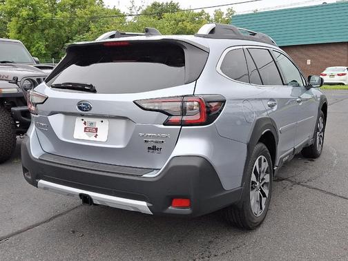2024 Subaru Outback Touring