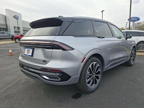 2025 Lincoln Nautilus Reserve