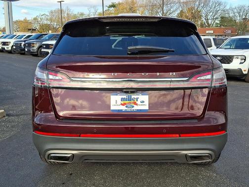 2022 Lincoln Nautilus Reserve