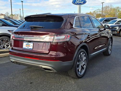 2022 Lincoln Nautilus Reserve