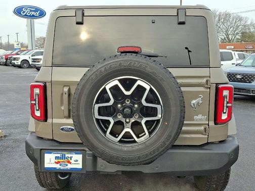 2025 Ford Bronco Outer Banks