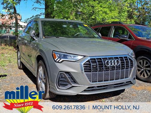 Chronos Gray Metallic 2024 Audi Q3 45 S line Premium