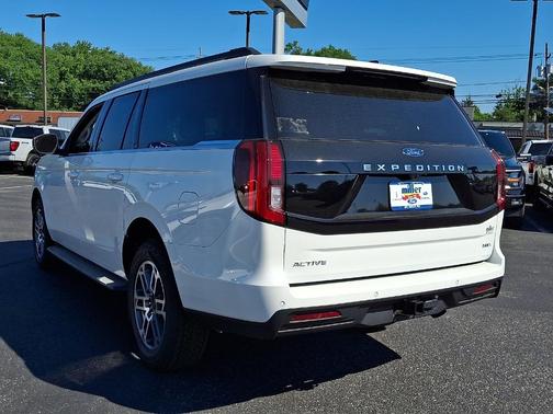 Star White 2026 Ford Expedition Max Active