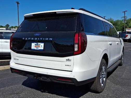Star White 2026 Ford Expedition Max Active