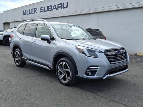 Ice Silver Metallic 2023 Subaru Forester Touring