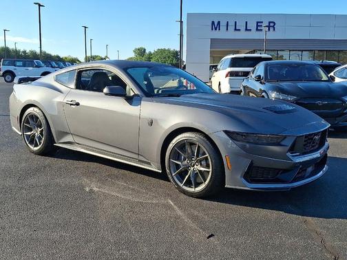 2025 Ford Mustang Dark Horse