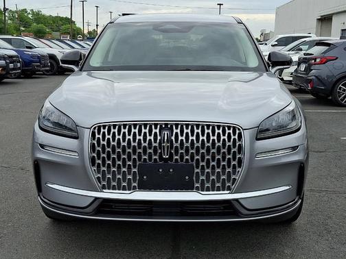 Silver Radiance Metallic 2024 Lincoln Corsair Premiere